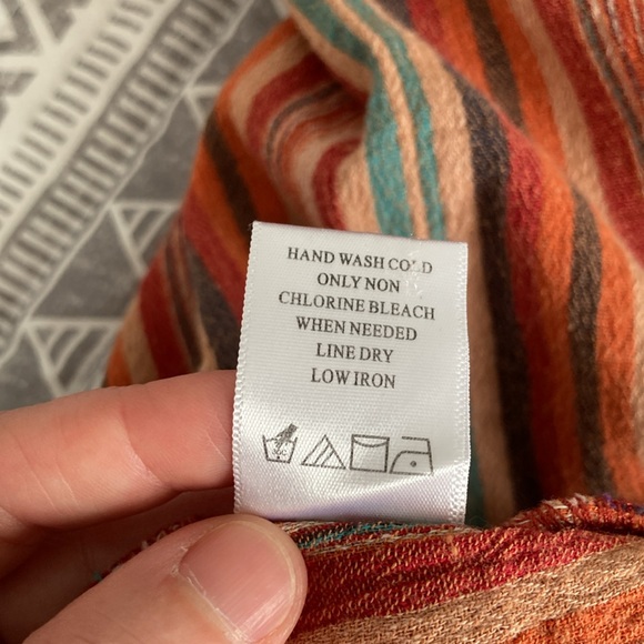 2/$30 ❤️🧡 Coldwater Creek button down ❤️🧡 medium - Picture 11 of 11